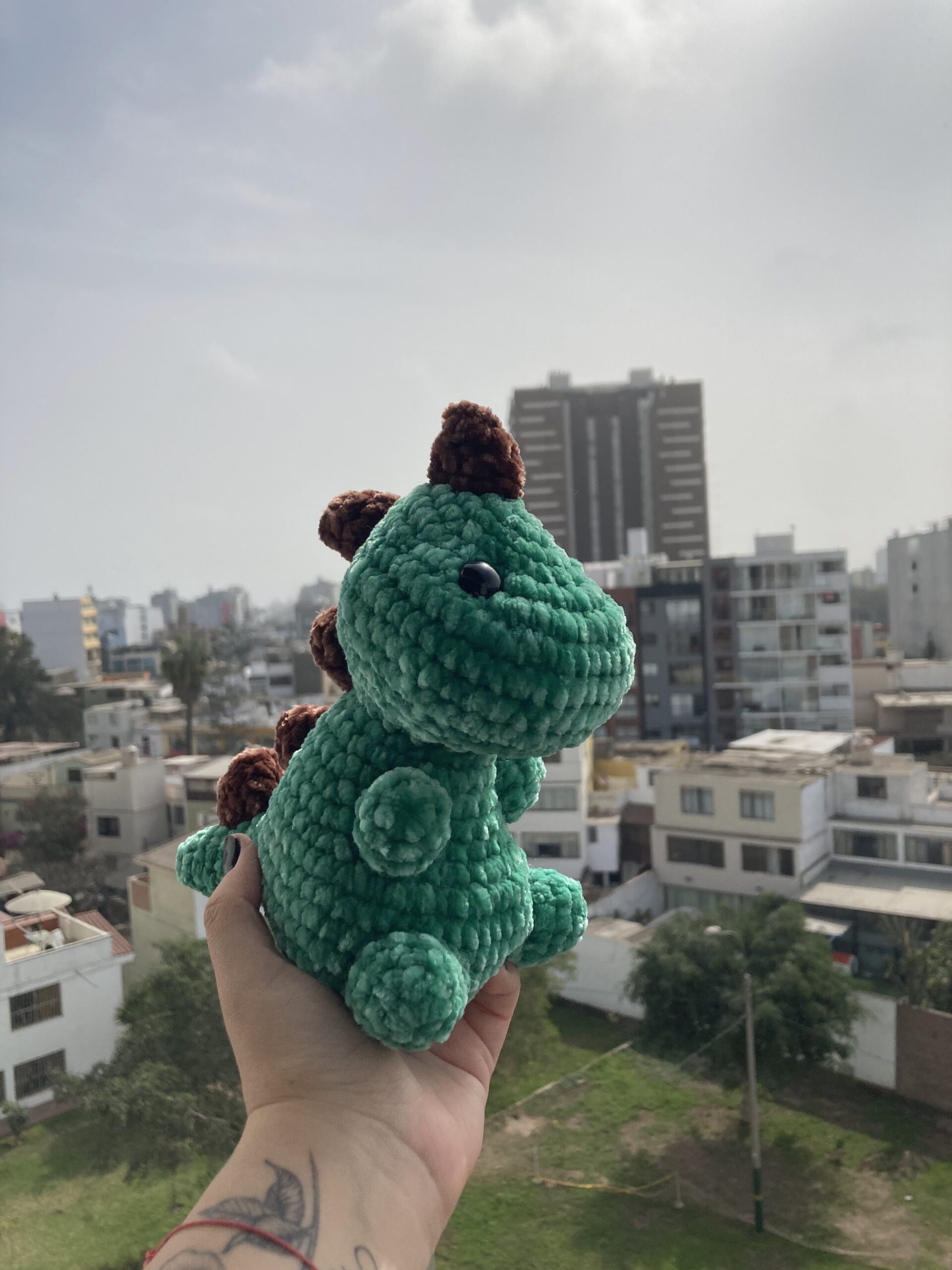 amigurumi dinosaurio manibejo crochet